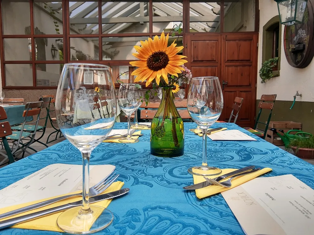 Weinprobe im Vinothek des Weinguts A. Schick in Jugenheim
